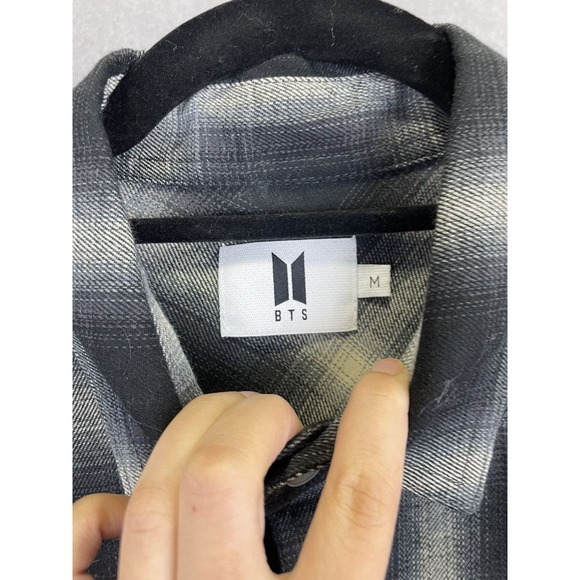 BIG HIT OFFICIAL BTS SEOUL MIC DROP Official Merch SZ‎ M - Picture 3 of 9